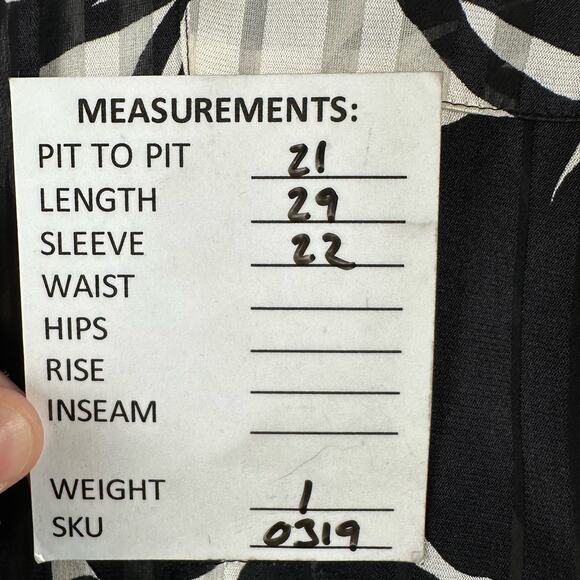 Silk Black and White Monochromatic Floral Botton Up Blouse Womens Size 6 Flowy - Picture 16 of 16